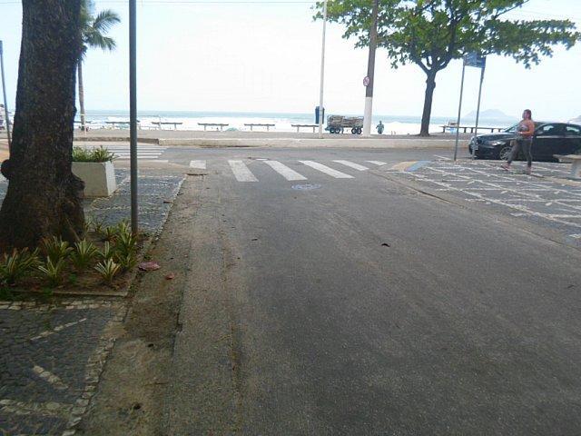 Pequeno E Aconchegante Meia Quadra Da Praia Leilighet Guarujá Eksteriør bilde